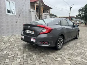 Honda Civic 2018 Gray