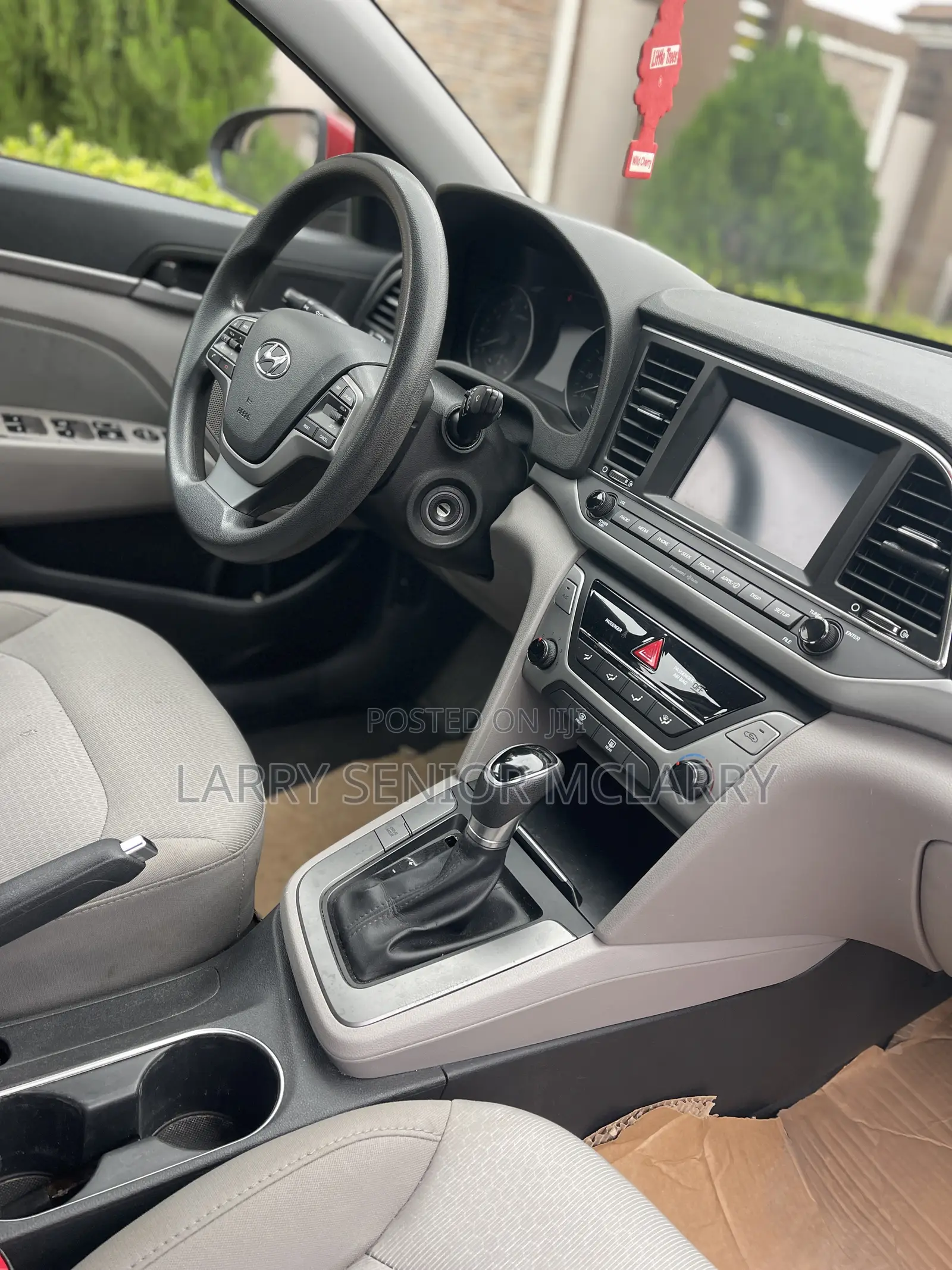 Hyundai Elantra 2017 Red