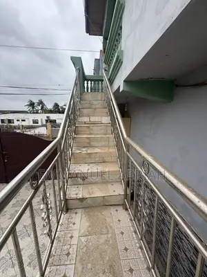 1bdrm Room & Parlour in Awoshei Onyinase, Awoshie for rent