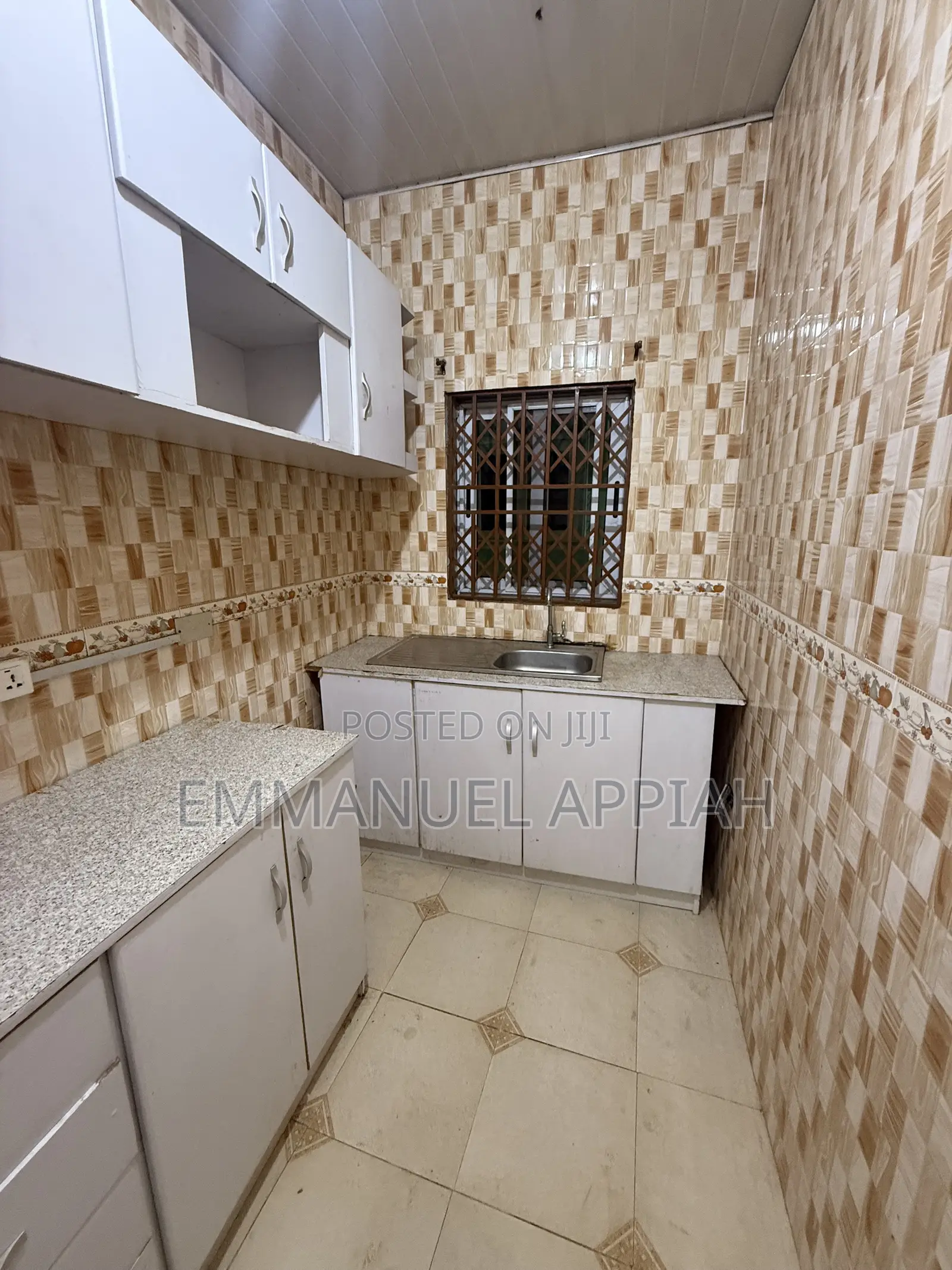 1bdrm Room & Parlour in Awoshei Onyinase, Awoshie for rent