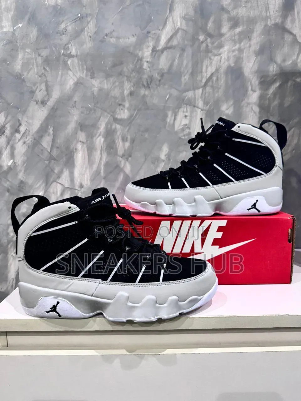 Air Jordan 9 Retro