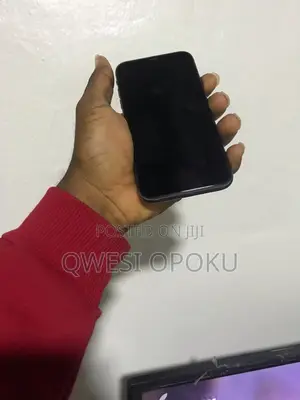 Apple iPhone 11 64 GB Black