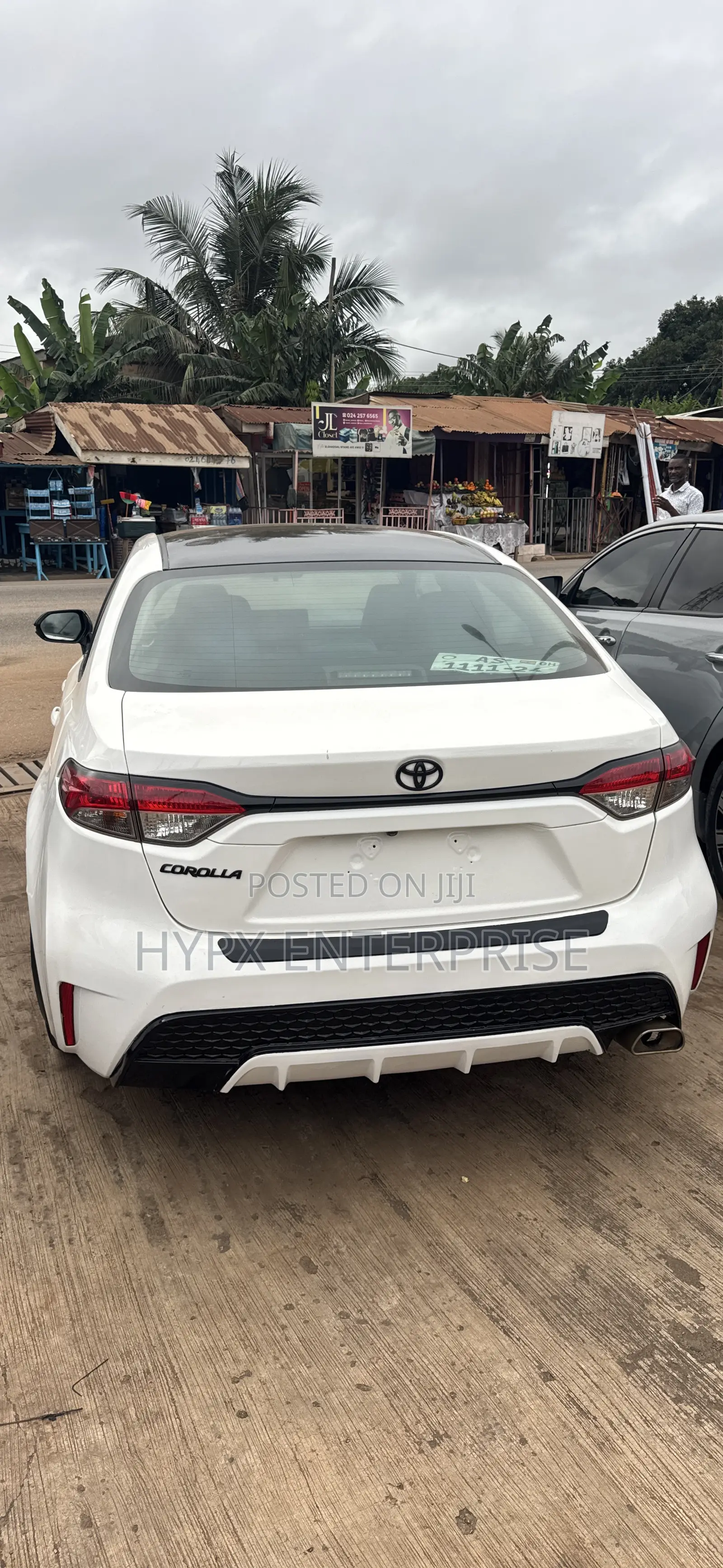 Toyota Corolla LE 2020 White