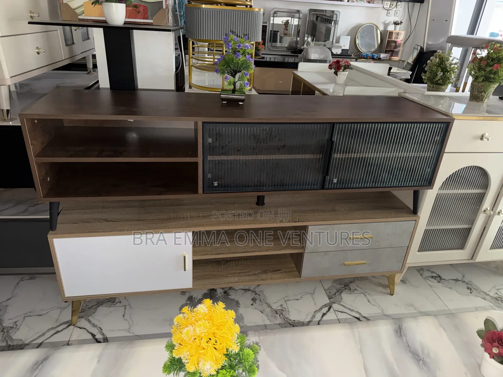 Modern TV Stand / Entertainment Console – Brand New