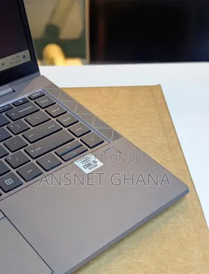 New Laptop HP ZBook Firefly 14 G7 16GB Intel Core i5 SSD 256GB