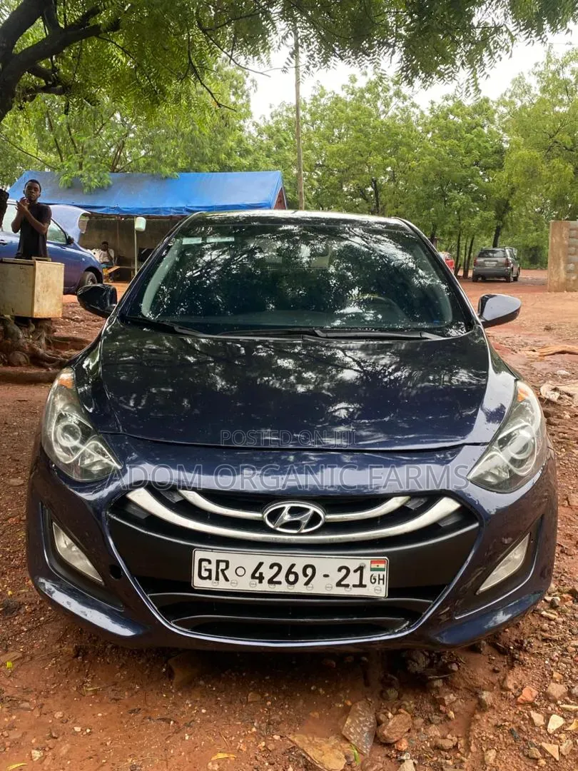 Hyundai Elantra Limited Sedan FWD (1.8L 4cyl 6A) 2016 Blue