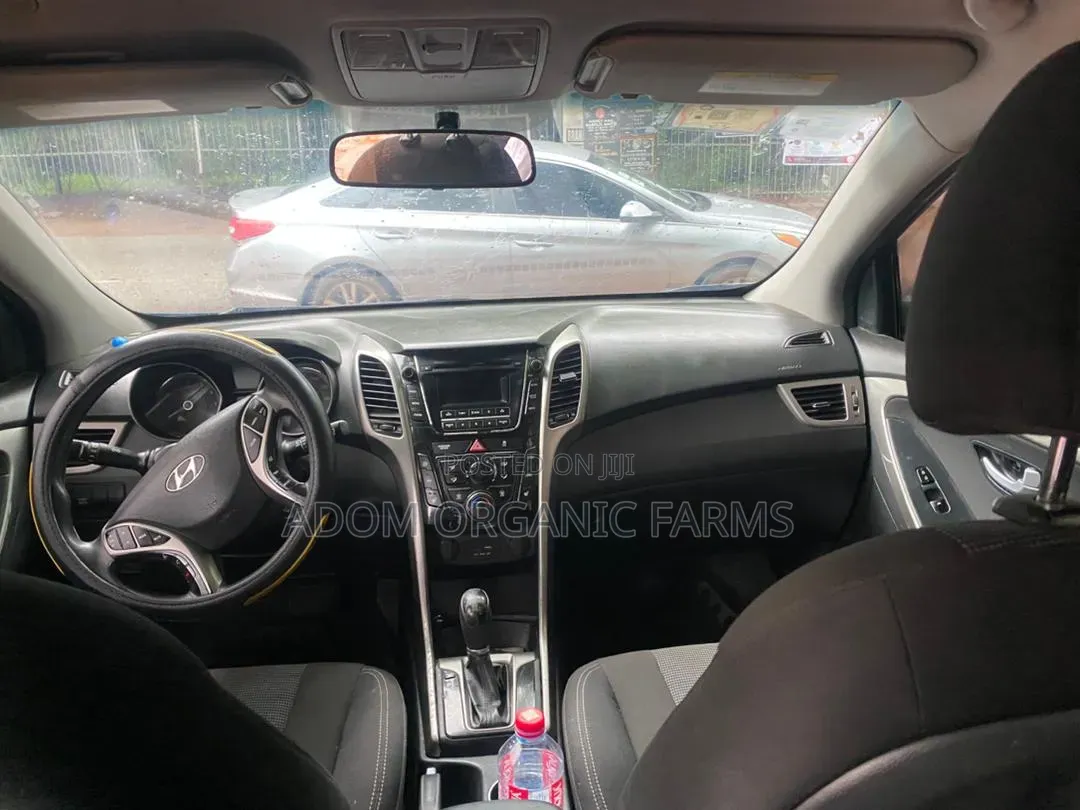 Hyundai Elantra Limited Sedan FWD (1.8L 4cyl 6A) 2016 Blue