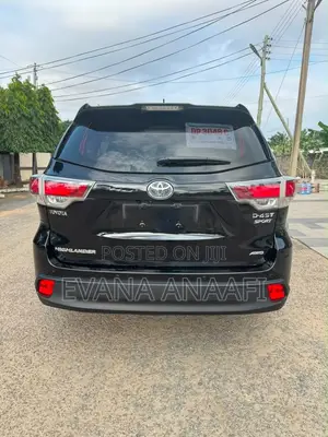 Toyota Highlander 2016 Black