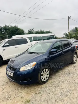 Toyota Matrix Hatchback FWD (1.8L 4cyl 5M) 2009 Blue