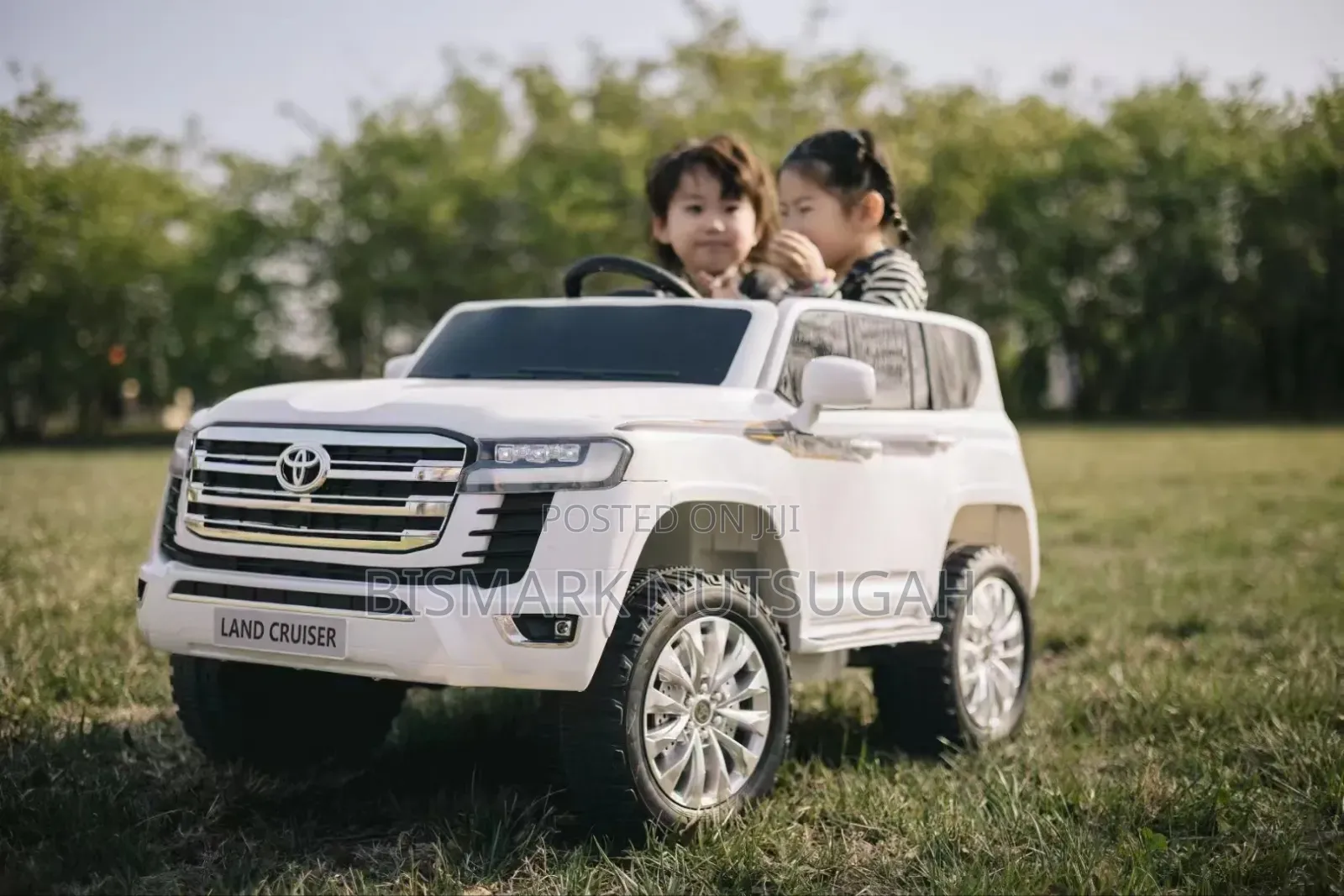 12V Toyota Land Cruiser Electricr Toy Car