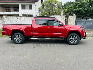 Toyota Tacoma 2020 Red