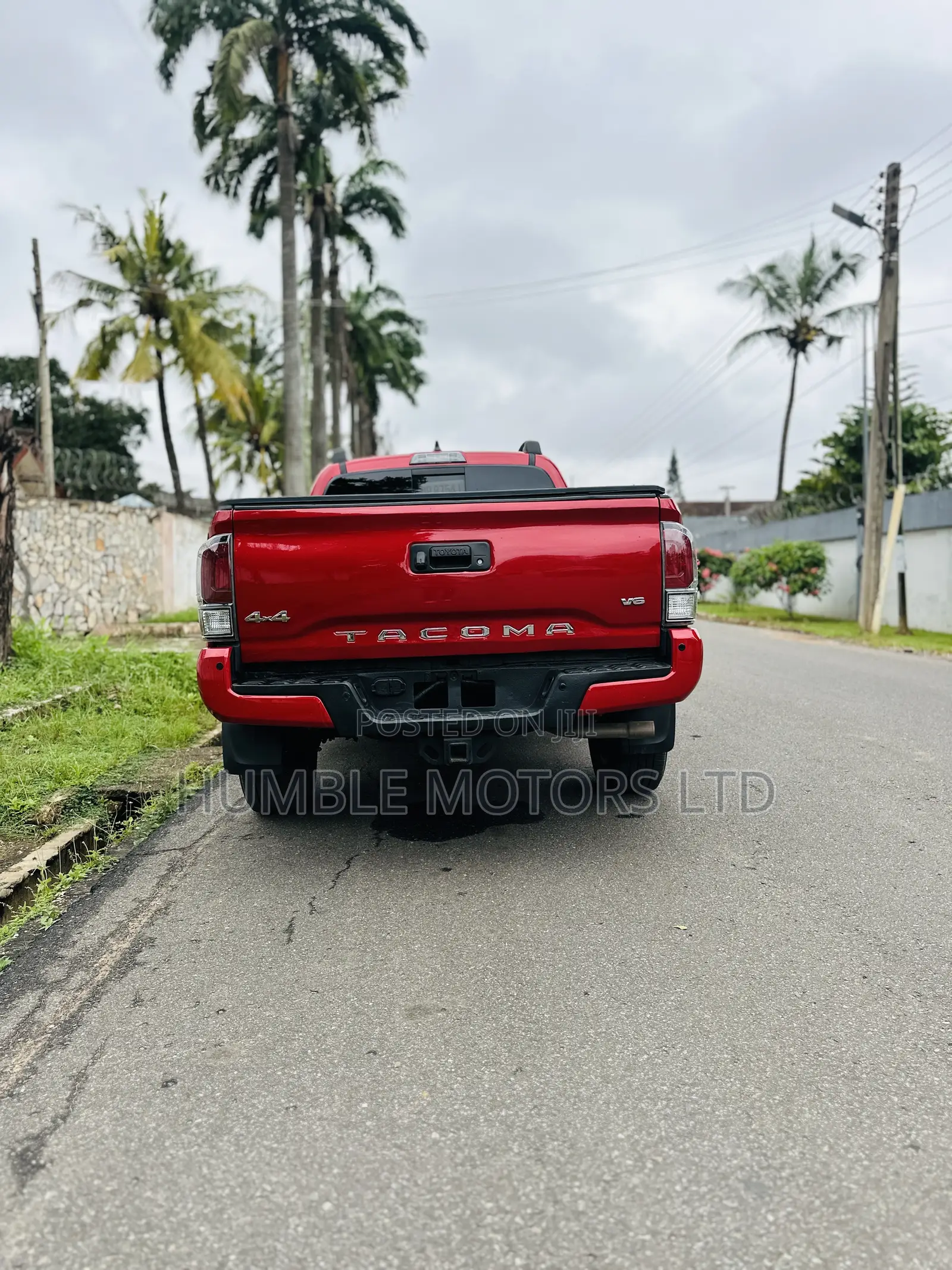 Toyota Tacoma 2020 Red