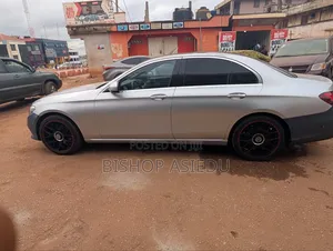 Mercedes-Benz 200E 2020 Gray