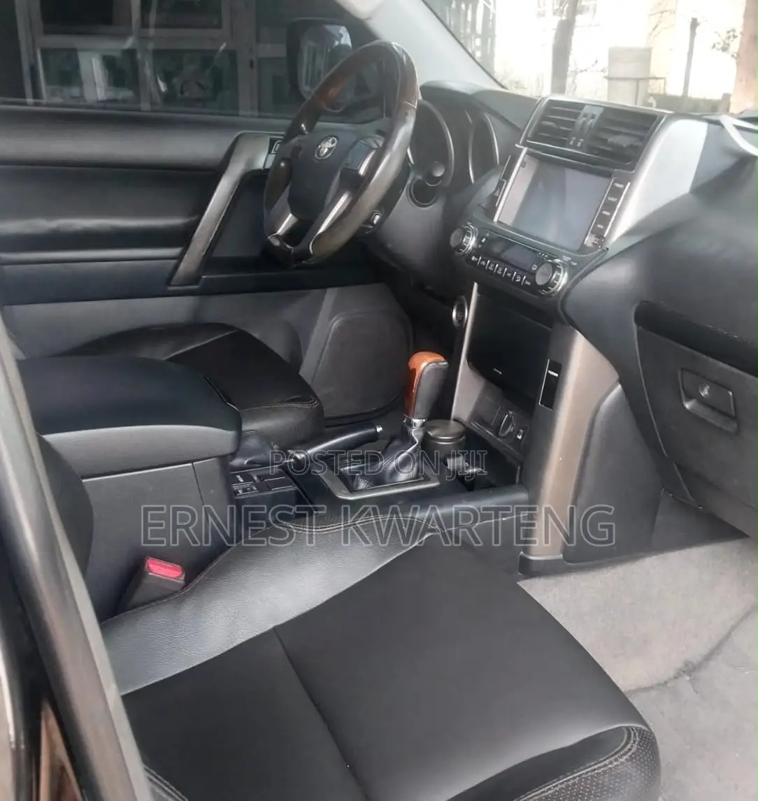 Toyota Land Cruiser Prado 2013 Black