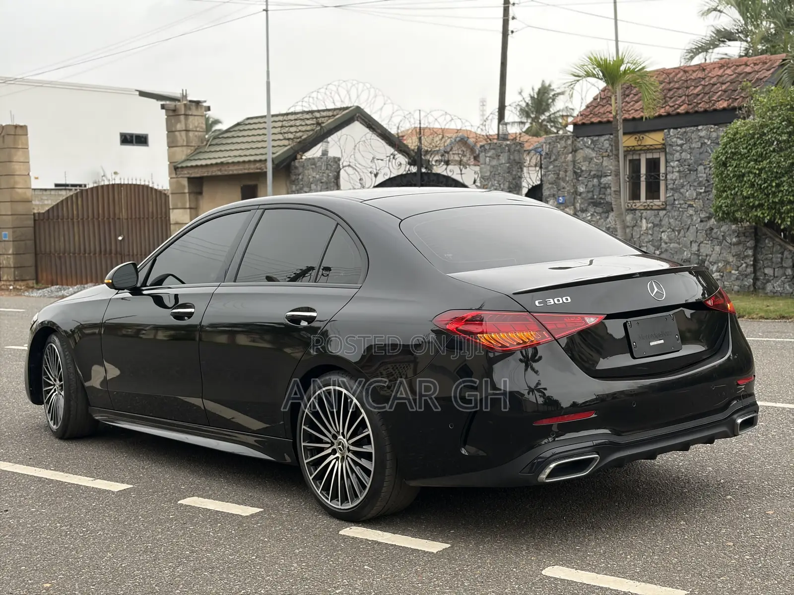 Mercedes-Benz C300 2024 Black