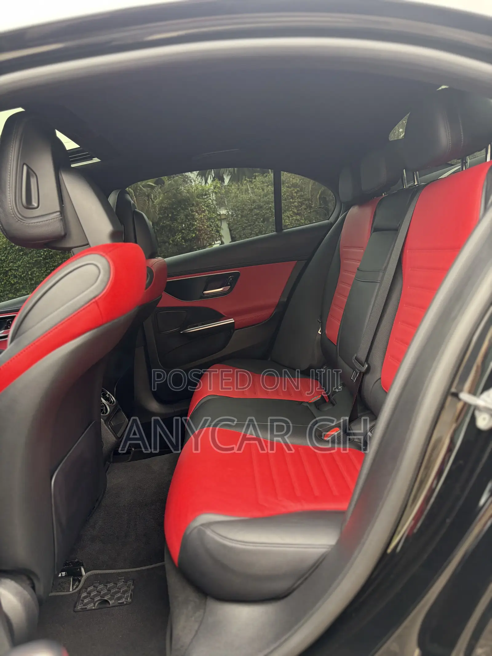 Mercedes-Benz C300 2024 Black