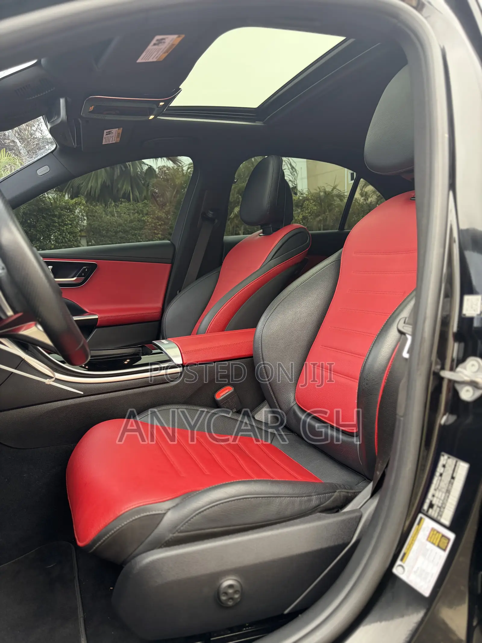 Mercedes-Benz C300 2024 Black