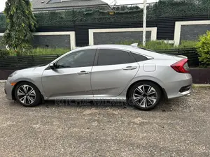 Honda Civic EX 4dr Hatchback (1.5L 4cyl) 2017 Gray