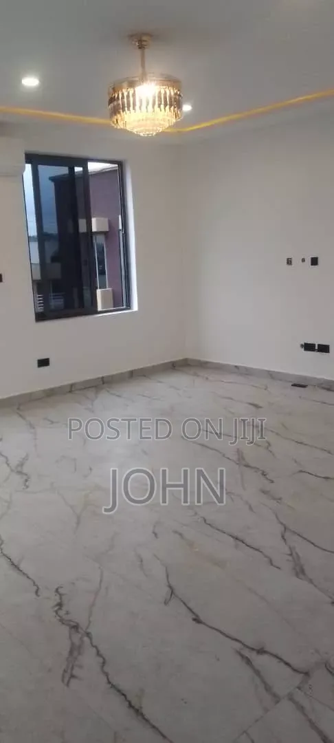 2bdrm Apartment in Survivorestates, Old Barrier for rent