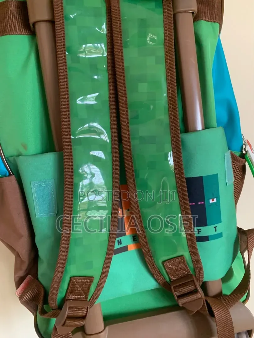Title: Official Minecraft Trolley School - Premium Condition
