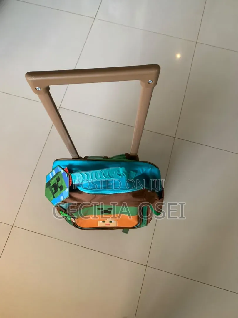 Title: Official Minecraft Trolley School - Premium Condition