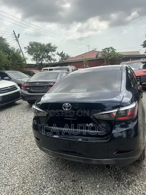 Toyota Yaris iA 1.5 FWD 2018 Gray