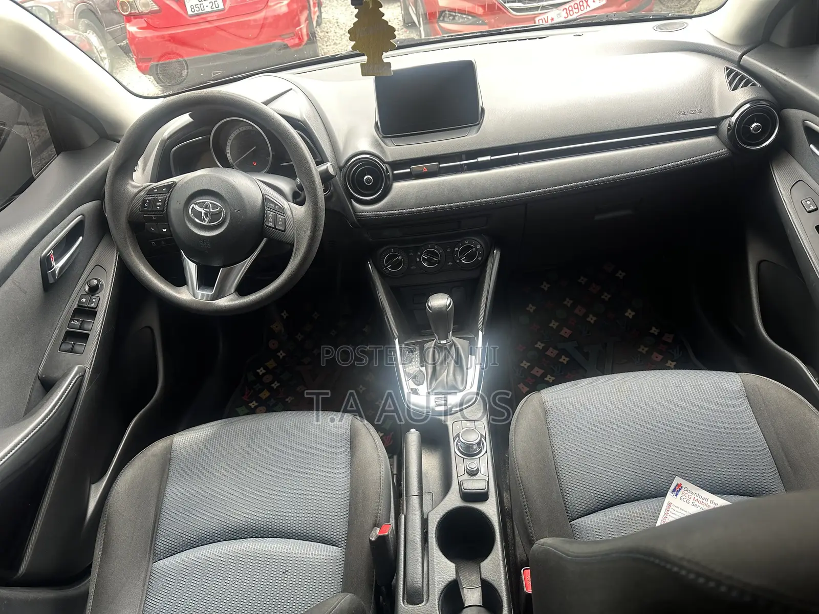 Toyota Yaris iA 1.5 FWD 2018 Gray