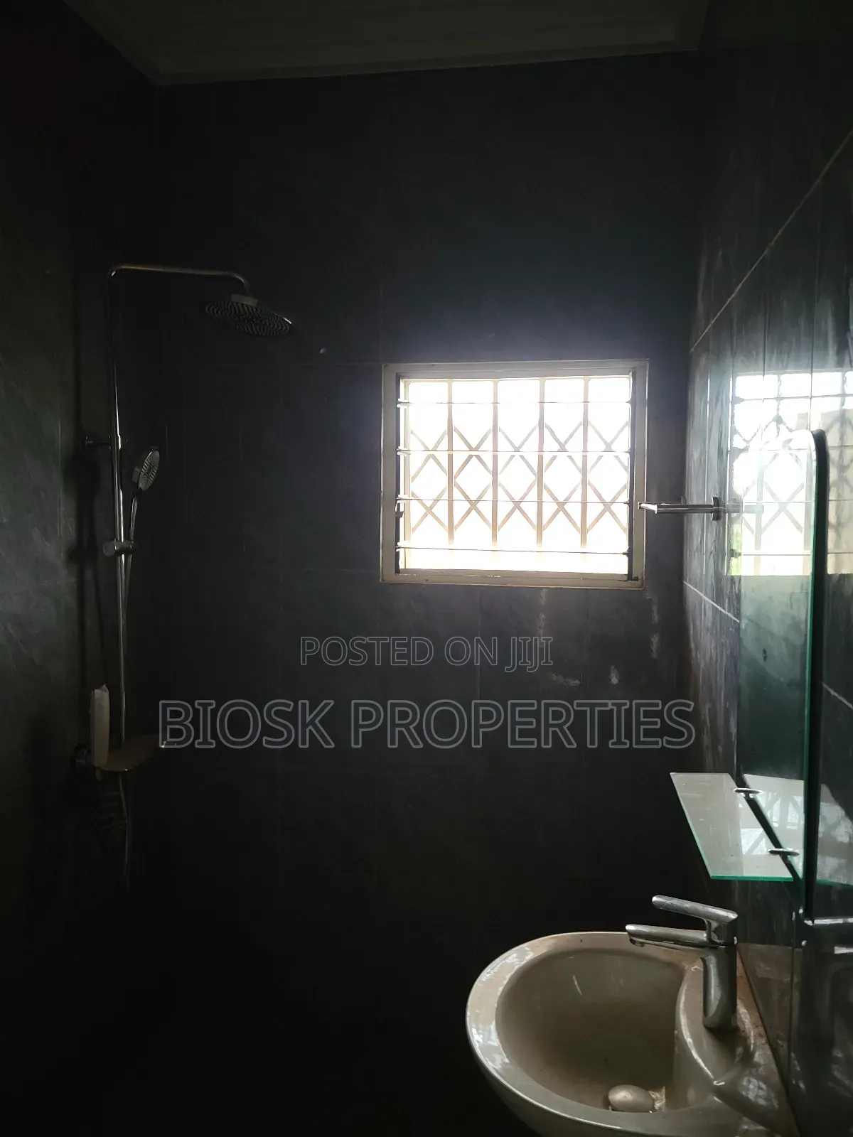 1bdrm Apartment in Biosk Properties, Malejor for rent