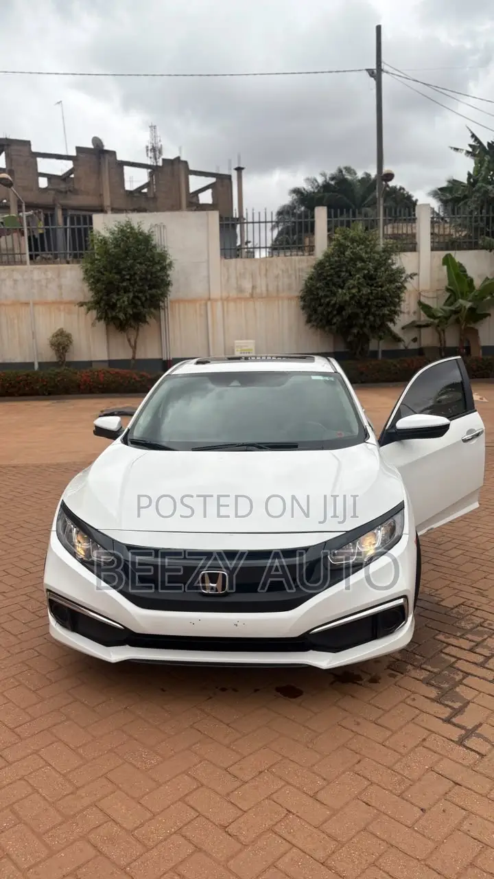 Honda Civic EX Sedan 2019 White