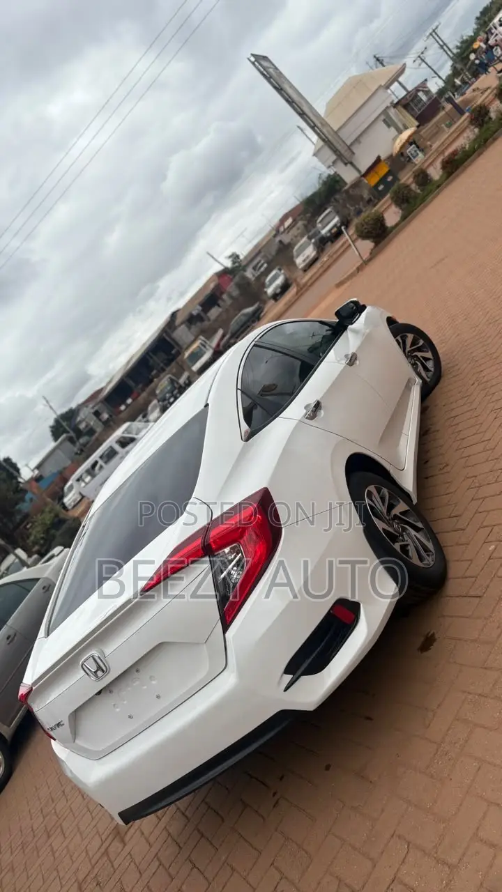 Honda Civic EX Sedan 2019 White