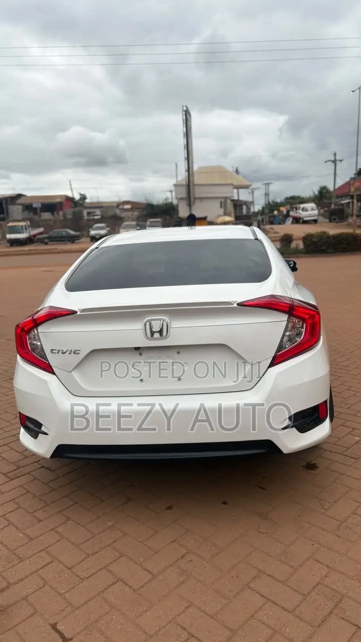Honda Civic EX Sedan 2019 White