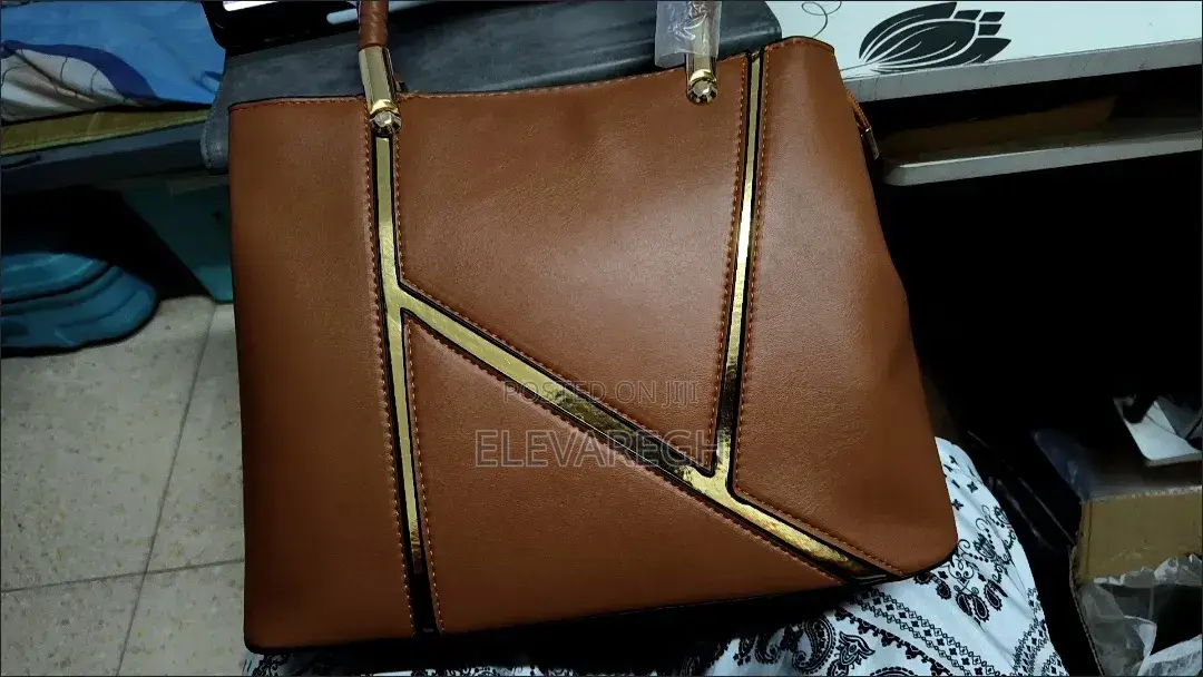Women's High-Quality Handbags 2 in 1(ash and Brown Colours)