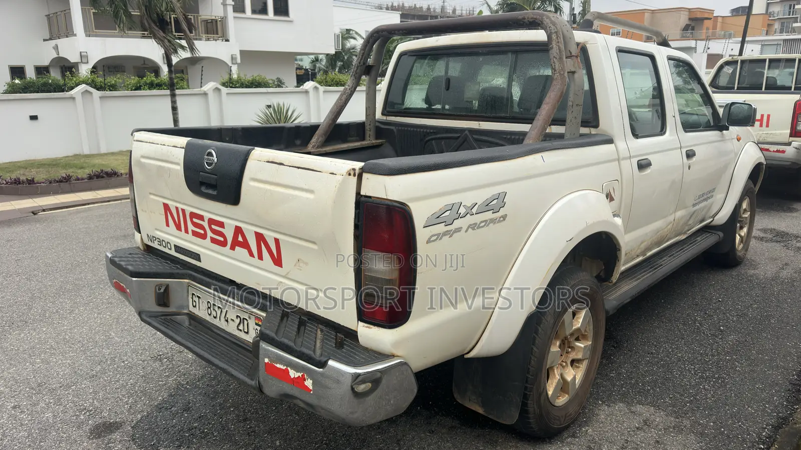 Nissan Hardbody 2018 White