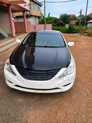 Hyundai Sonata SE 2.0T Sedan FWD (2.0L 4cyl 6A) 2012 White