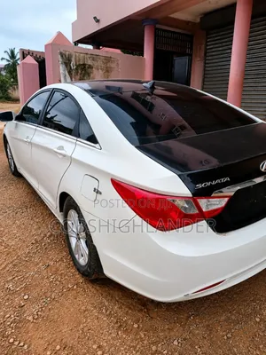 Hyundai Sonata SE 2.0T Sedan FWD (2.0L 4cyl 6A) 2012 White