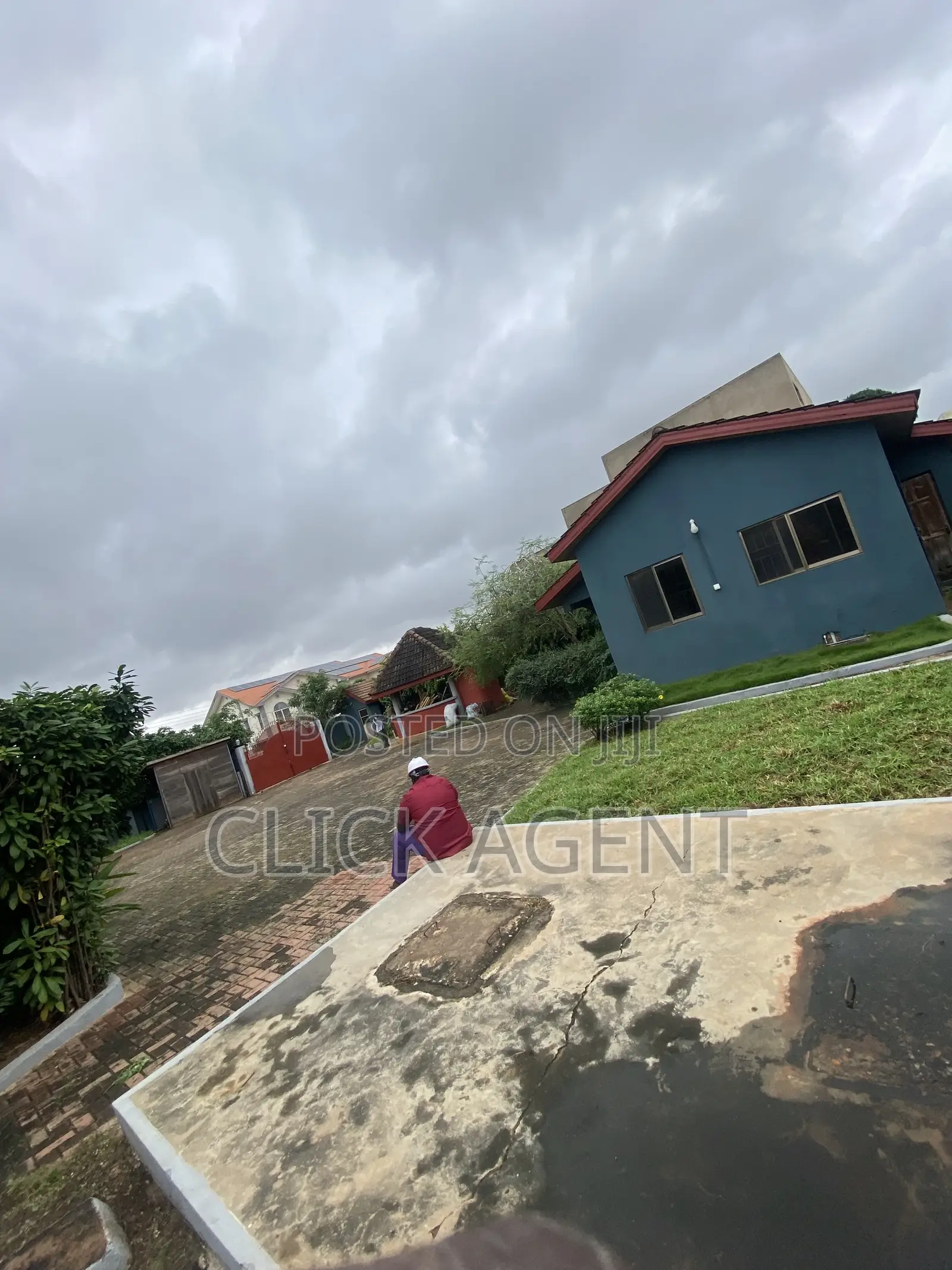 8bdrm House in East Legon for rent