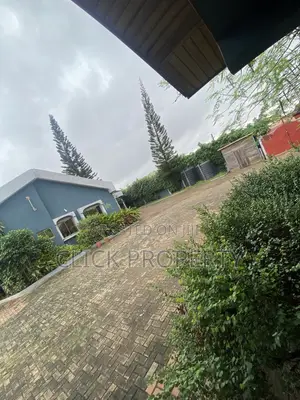 8bdrm House in Click Properties, Ability for rent