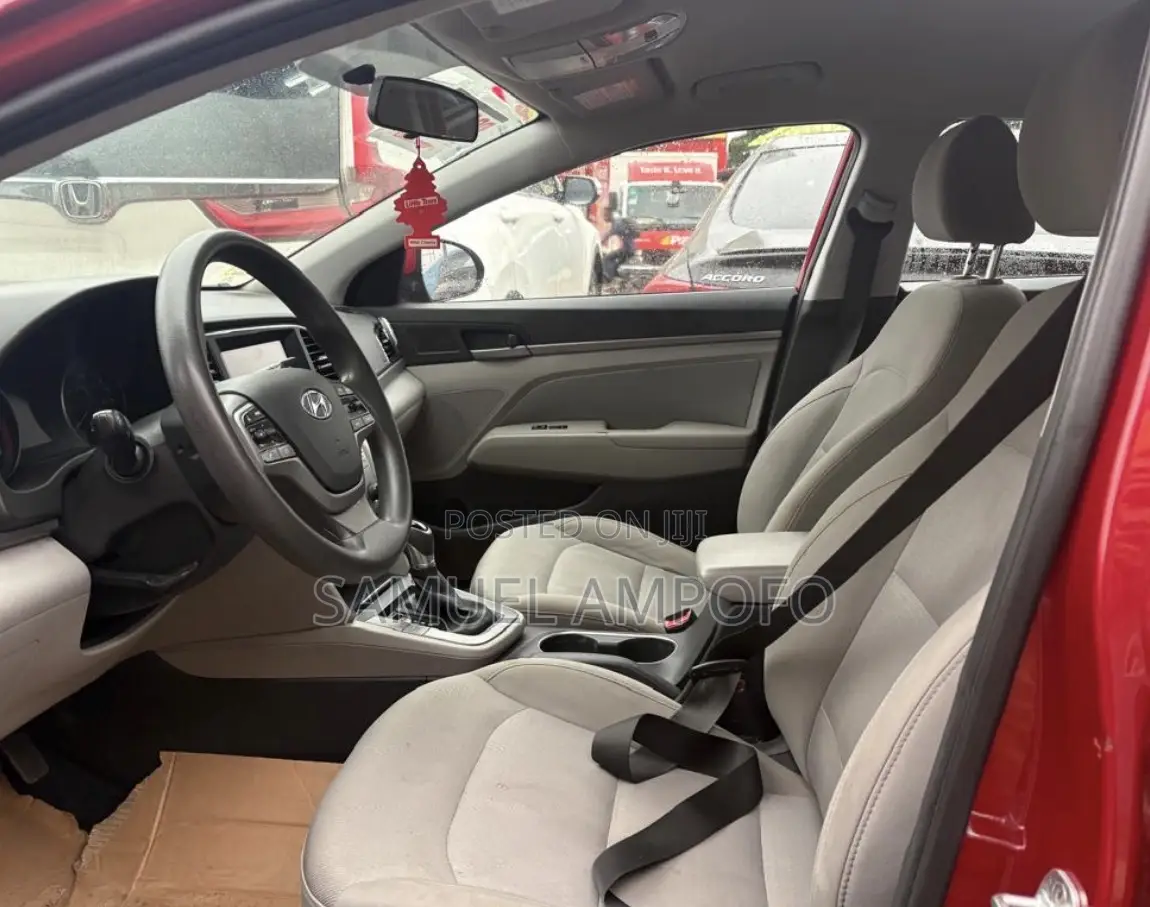 Hyundai Elantra ECO Sedan FWD (1.4L 4cyl 7A) 2017 Red
