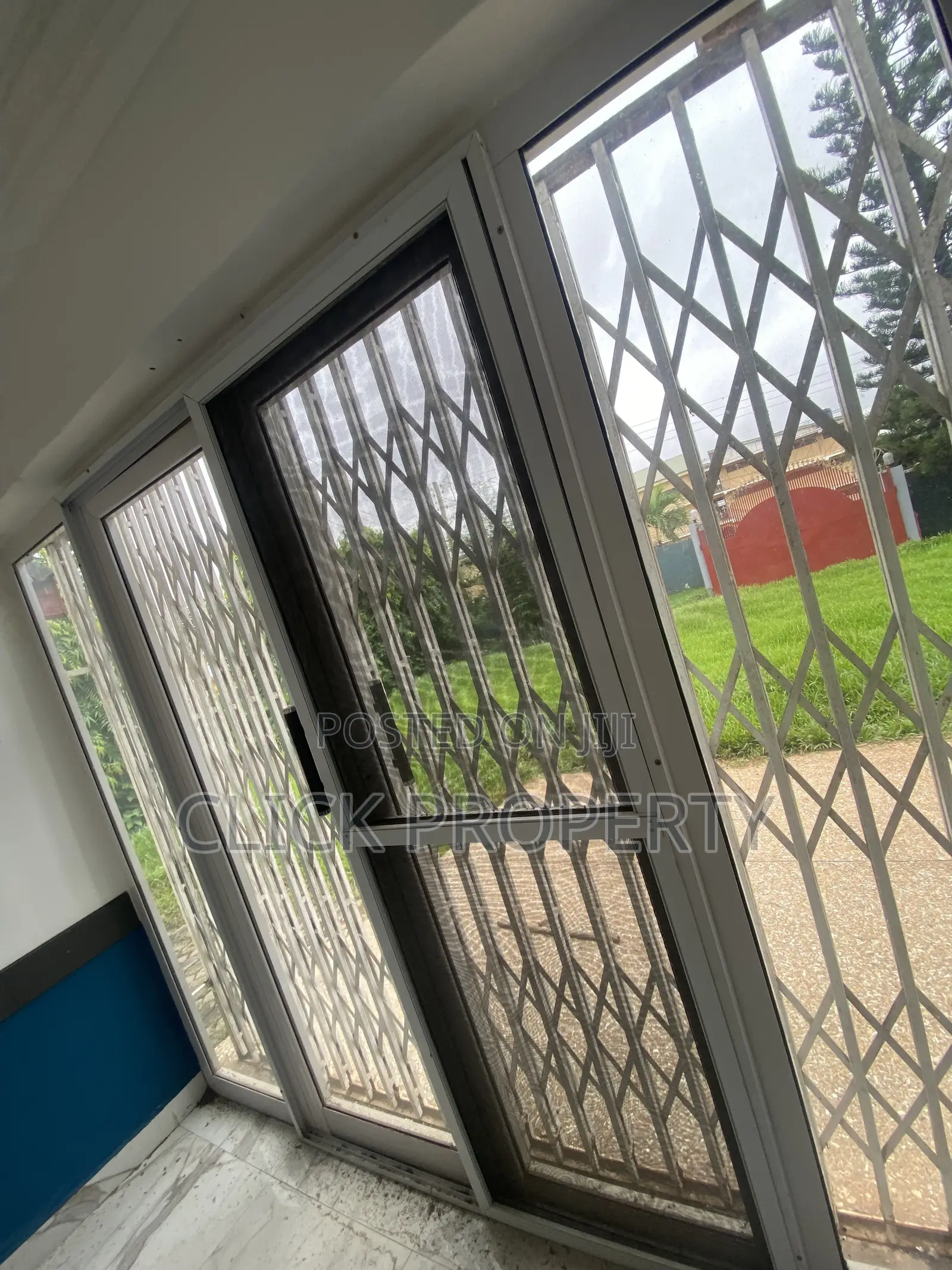 8bdrm House in Click Properties, Ability for rent