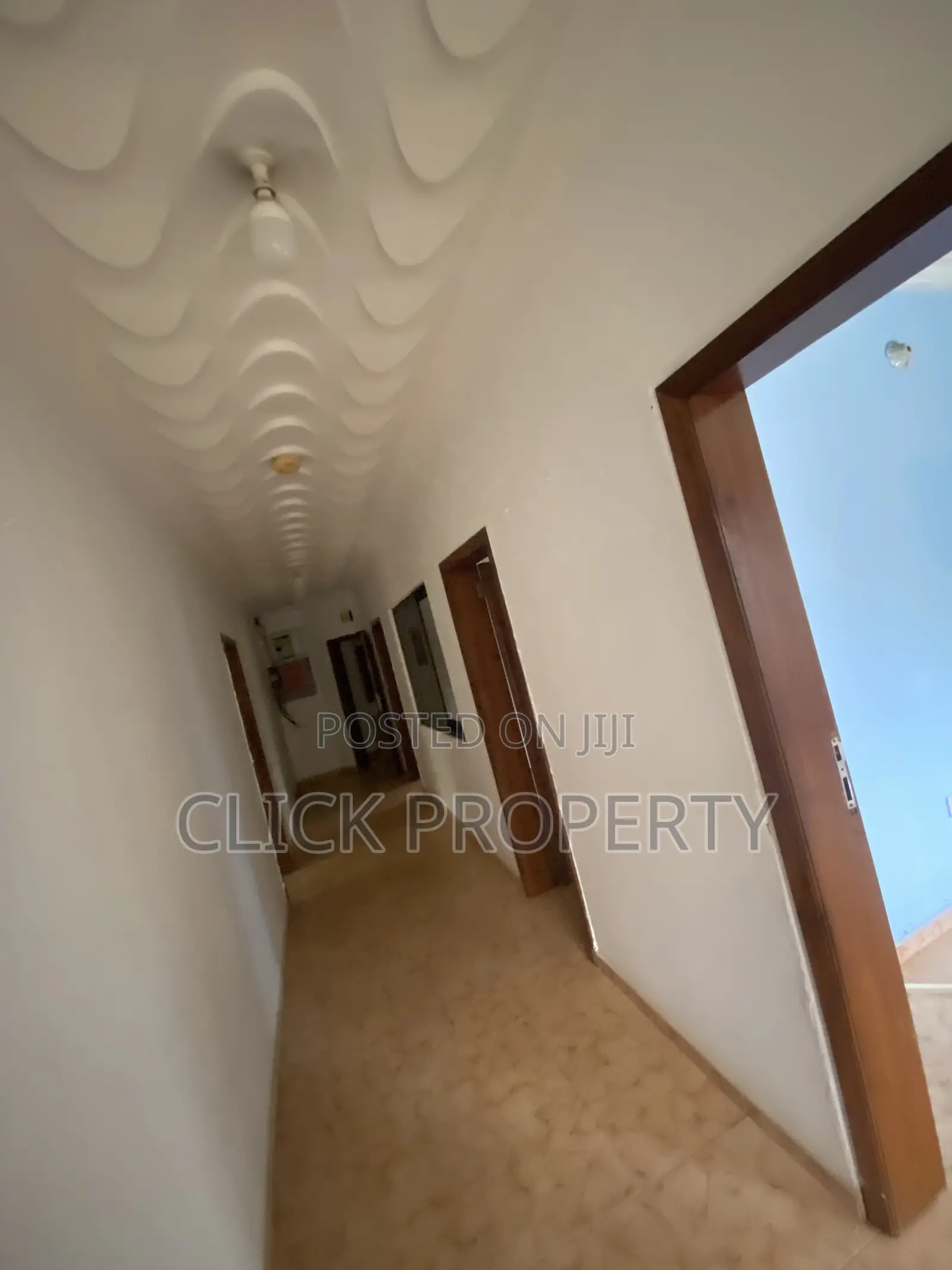 8bdrm House in Click Properties, Ability for rent