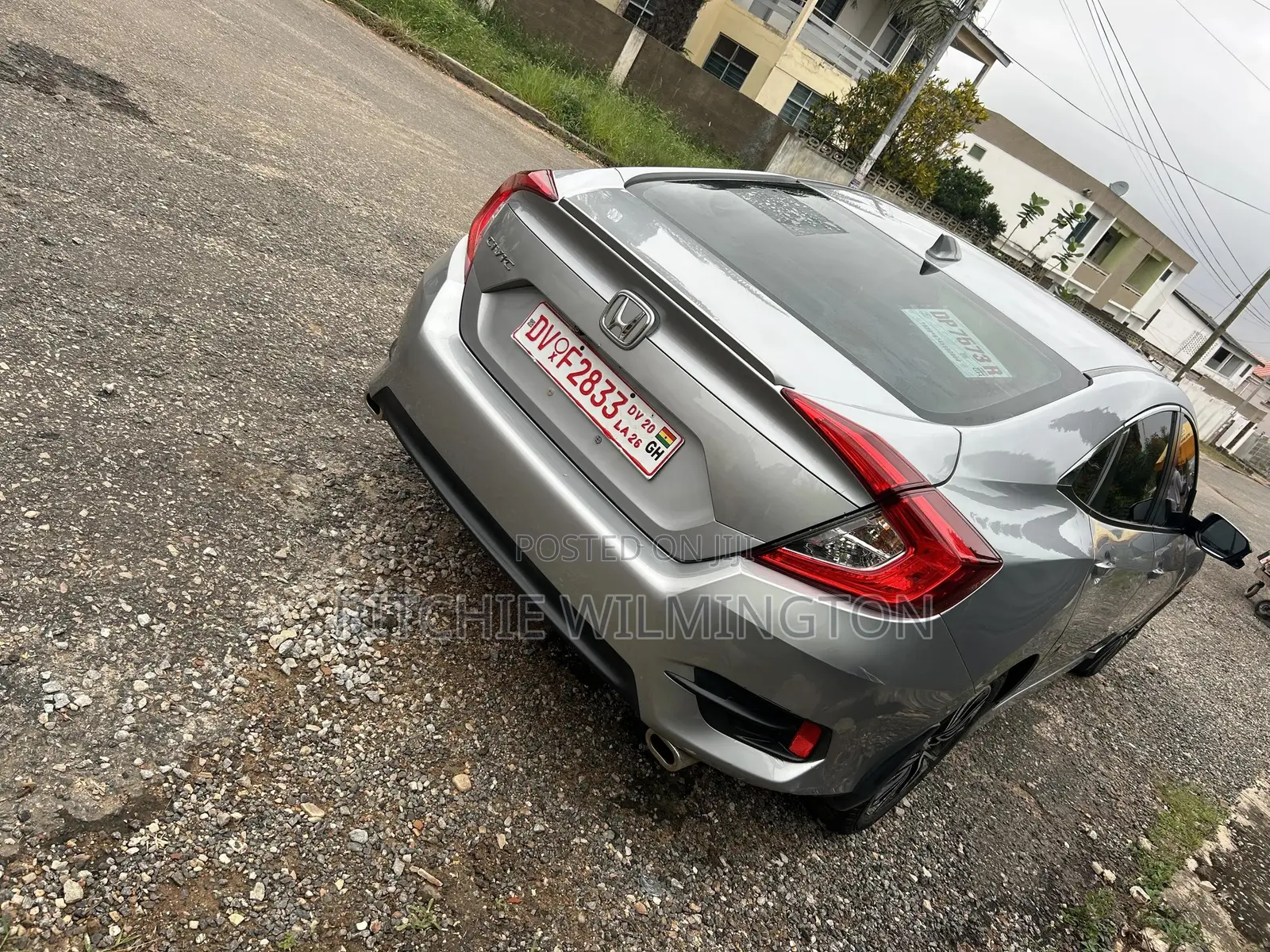 Honda Civic EX 4dr Hatchback (1.5L 4cyl) 2017 Gray