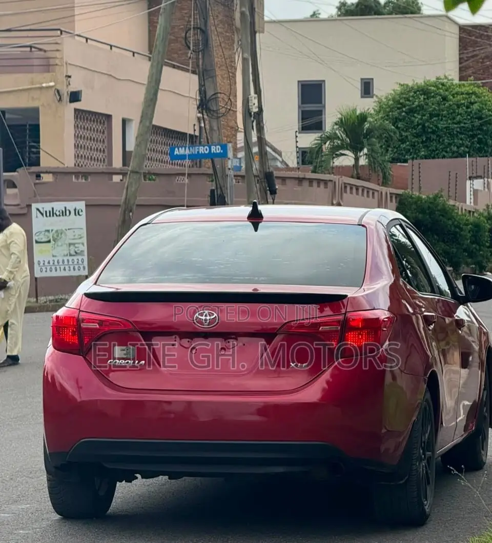 Toyota Corolla LE Eco (1.8L 4cyl 2A) 2019 Red