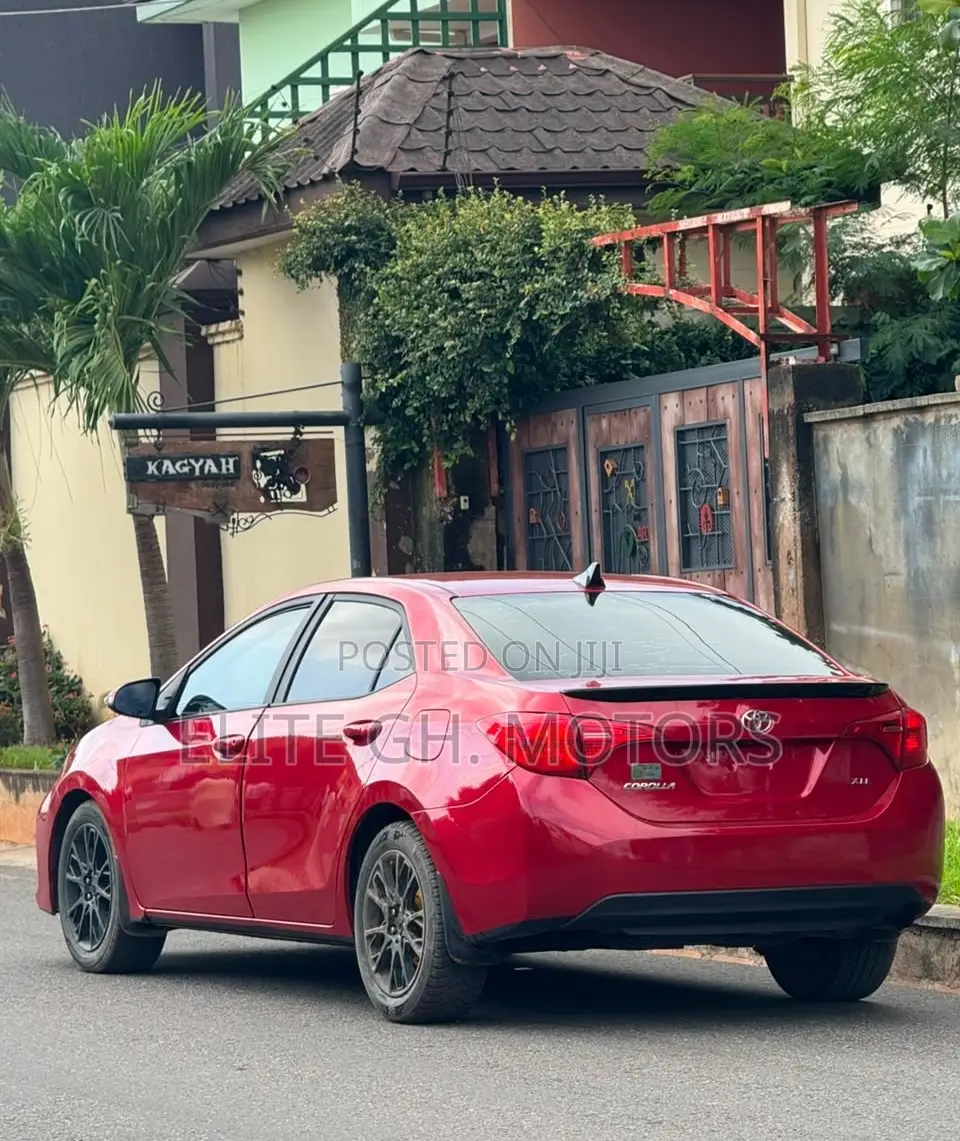 Toyota Corolla LE Eco (1.8L 4cyl 2A) 2019 Red