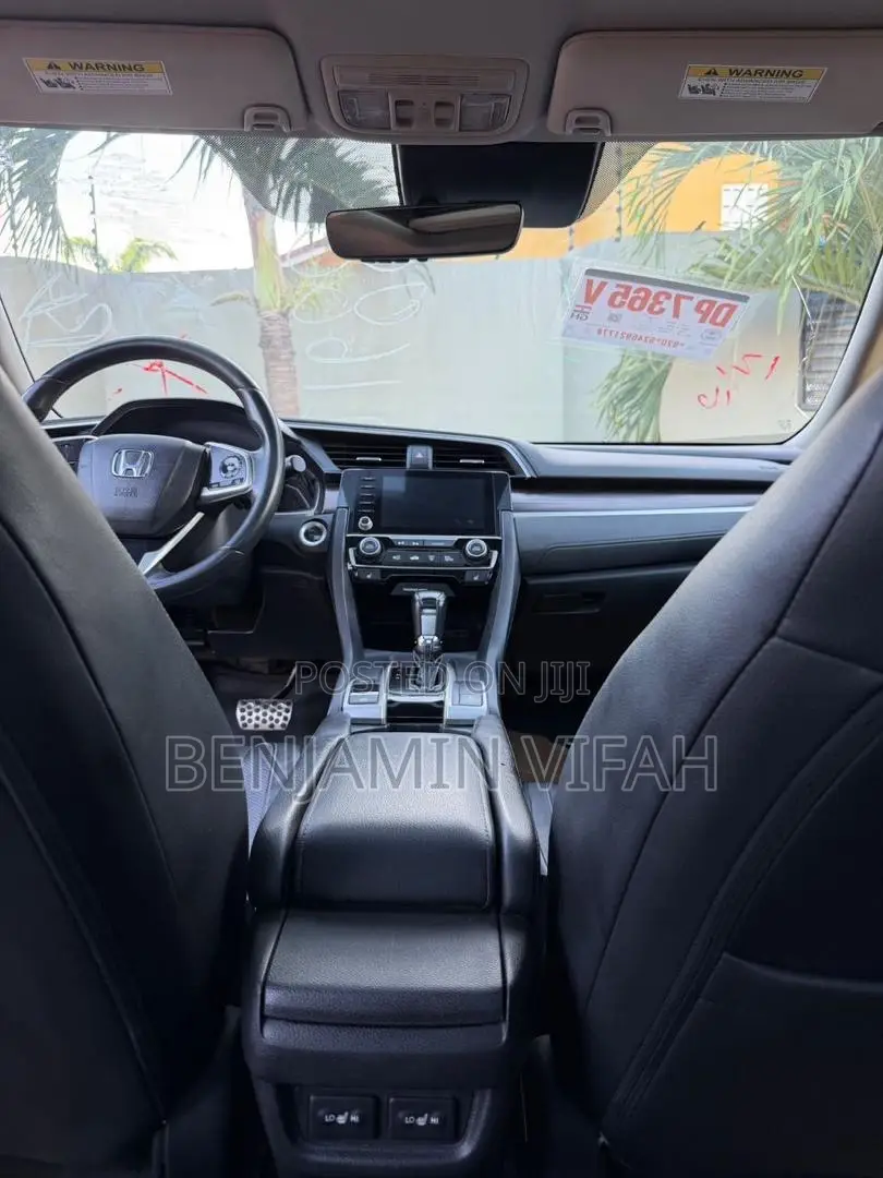 Honda Civic 2020 Red