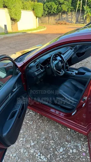 Honda Civic 2020 Red
