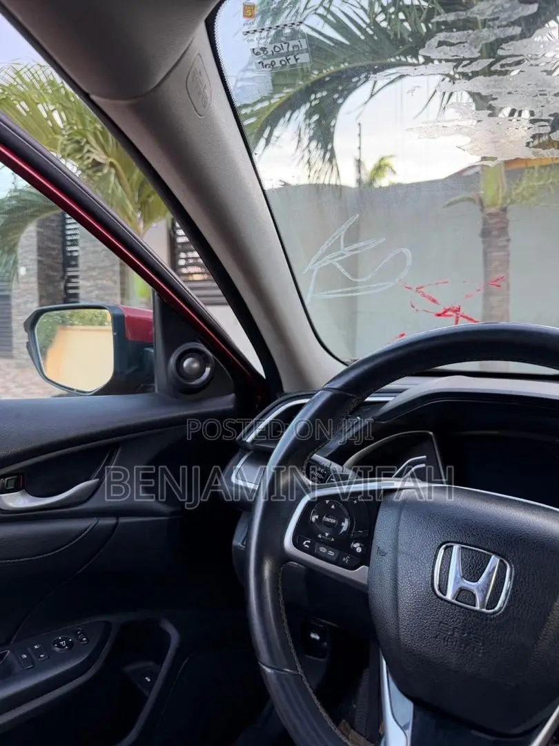 Honda Civic 2020 Red