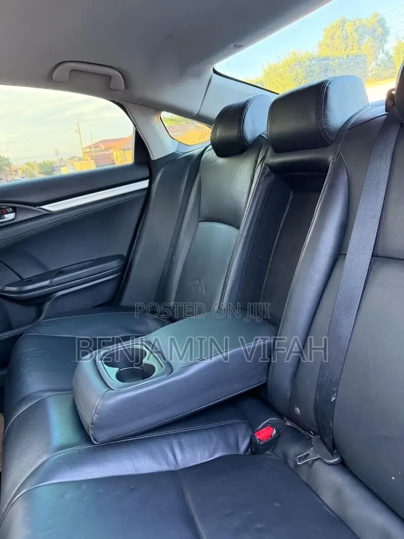 Honda Civic 2020 Red