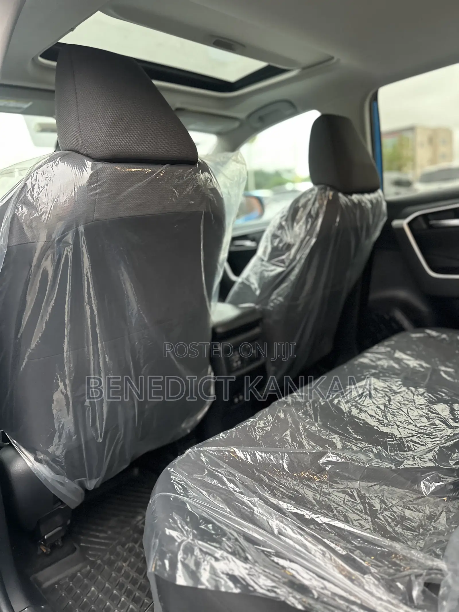 Toyota RAV4 XLE AWD 2019 Blue