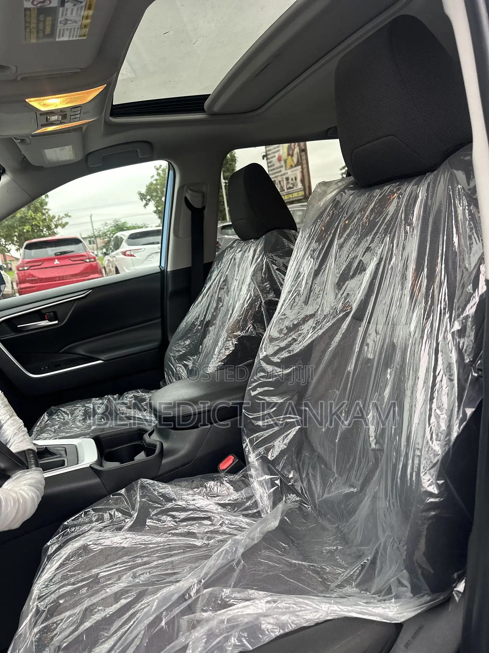 Toyota RAV4 XLE AWD 2019 Blue