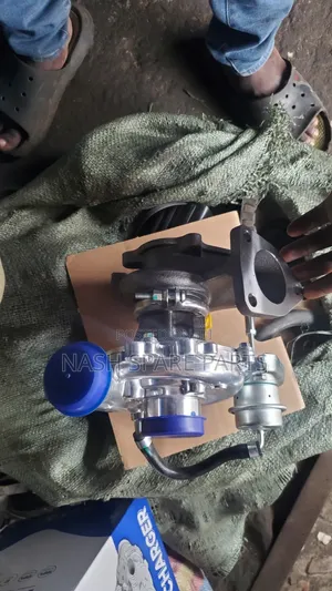 Turbocharger for Toyota HIACE Land Cruiser , Hilux With 2KD Engine 1